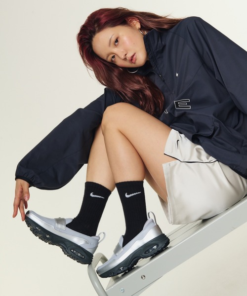 NIKE(ナイキ)の「ナイキ エア マックス フェノメナ ウィメンズシューズ / Nike Air Max Phenomena Women's Shoes IV4690-099 Cobblestone(ローファー・レディース・シルバー・22/22.5/23/23.5/24/24.5/25/25.5/26)」の8枚目の写真