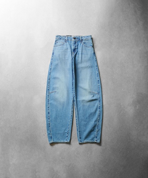 Levi's(リーバイス)の「(LEVIS)BAGGY DAD BARREL(デニムパンツ・レディース・ブラック/ブルー・27inch/26inch/25inch)」の10枚目の写真