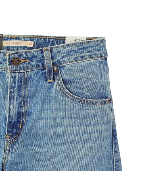 Levi's(リーバイス)の「(LEVIS)BAGGY DAD BARREL(デニムパンツ・レディース・ブラック/ブルー・27inch/26inch/25inch)」の5枚目の写真