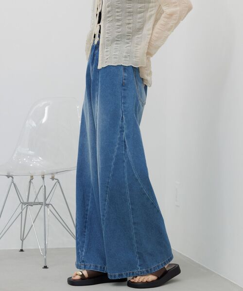 RETRO GIRL(レトロガール)の「メニーラインデニムパンツ(デニムパンツ・レディース・ライトブルー/ブラック・LARGE/MEDIUM)」の9枚目の写真