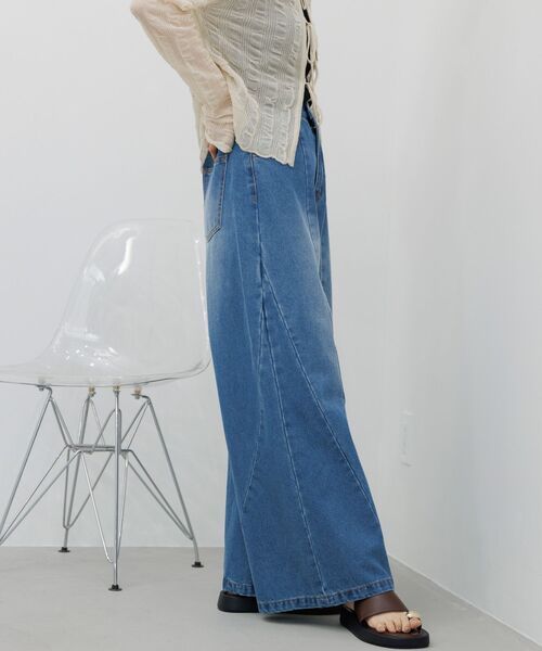 RETRO GIRL(レトロガール)の「メニーラインデニムパンツ(デニムパンツ・レディース・ライトブルー/ブラック・LARGE/MEDIUM)」の11枚目の写真