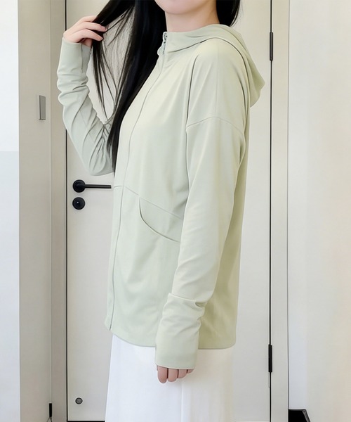 aimoha（アイモハ）の「UVカット 軽量 指穴付き フード付き ジップパーカー（パーカー・レディース・ホワイト/グリーン/ブルー・M/L）」の2枚目の写真