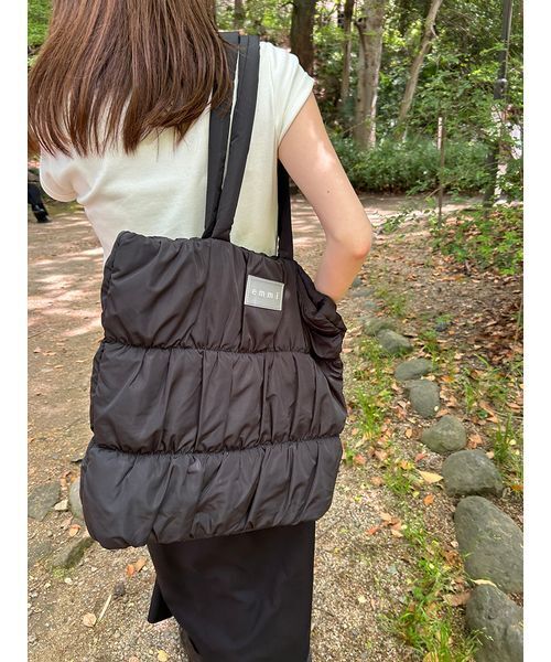 emmi（エミ）の「eco emmiロゴパデットトートバッグ（トートバッグ・レディース・ブラック/オフホワイト/イエロー・F）」の12枚目の写真