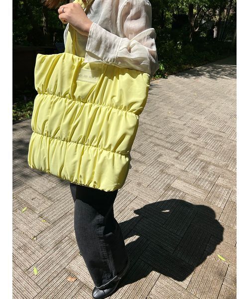 emmi（エミ）の「eco emmiロゴパデットトートバッグ（トートバッグ・レディース・ブラック/オフホワイト/イエロー・F）」の16枚目の写真