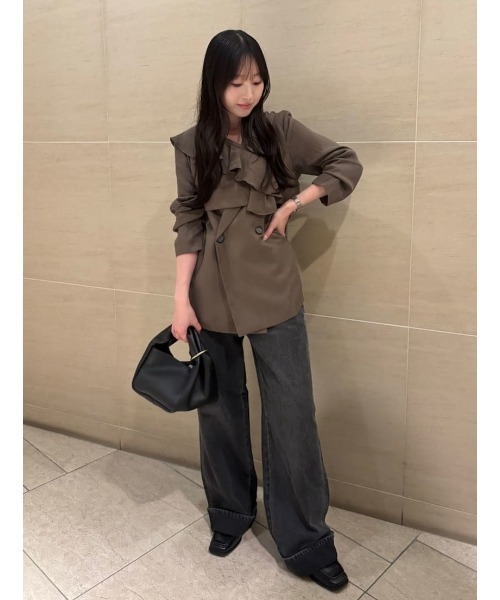 MIESROHE（ミースロエ）の「【洗える】裾折り返しストレートデニム（デニムパンツ・レディース・ホワイト/ベージュ/ライトブルー/ブラック/ブラウン・0/1/00）」の2枚目の写真