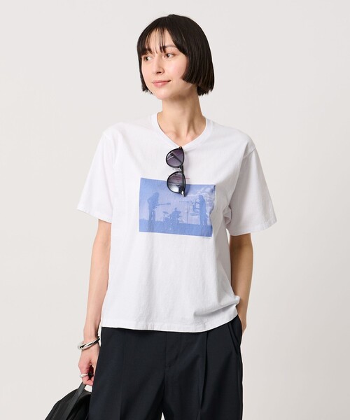 TICCA(ティッカ)の「<TICCA>バンド プリント Tシャツ(Tシャツ/カットソー・レディース・ダークグレー/ホワイト/レッド・FREE)」の2枚目の写真