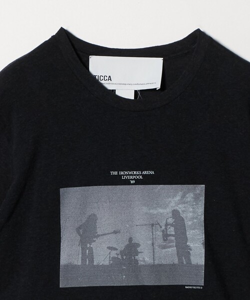 TICCA(ティッカ)の「<TICCA>バンド プリント Tシャツ(Tシャツ/カットソー・レディース・ダークグレー/ホワイト/レッド・FREE)」の18枚目の写真