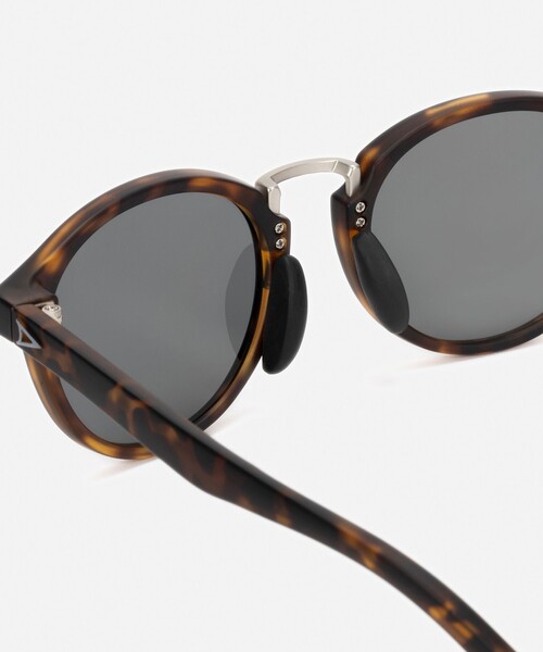 TYMER(タイマー)の「【TYMER/タイマー】OLIVER TY105 POLARIZED 偏光レンズ(サングラス・メンズ・ブラック/ブラウン系その他・FREE)」の5枚目の写真