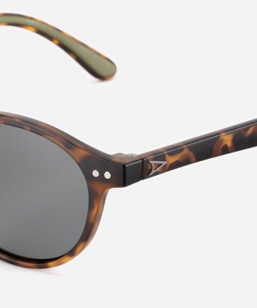 TYMER(タイマー)の「【TYMER/タイマー】OLIVER TY105 POLARIZED 偏光レンズ(サングラス・メンズ・ブラック/ブラウン系その他・FREE)」の7枚目の写真