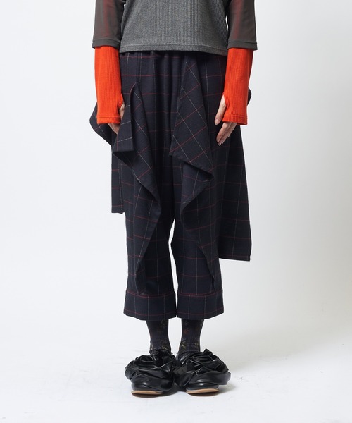 gomme(ゴム)の「スクイッドチェックパンツ(その他パンツ・レディース・ネイビー/グレー・MEDIUM)」の10枚目の写真