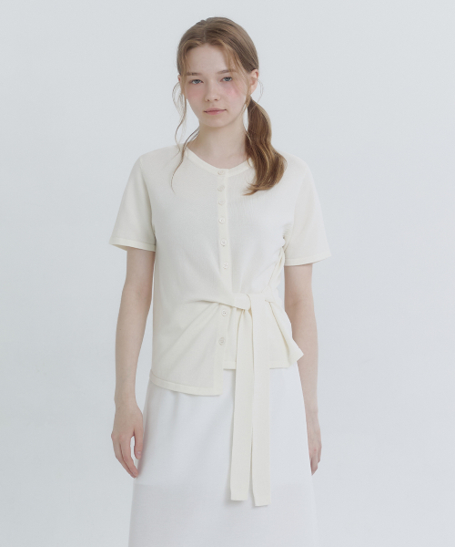 MICANE(ミケーネ)の「アベリオラストラップカーディガン(カーディガン/ボレロ・レディース・ブラック/クリーム・SMALL/MEDIUM/LARGE/X-LARGE)」の3枚目の写真