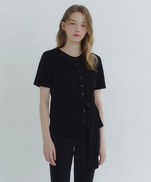 MICANE(ミケーネ)の「アベリオラストラップカーディガン(カーディガン/ボレロ・レディース・ブラック/クリーム・SMALL/MEDIUM/LARGE/X-LARGE)」の7枚目の写真