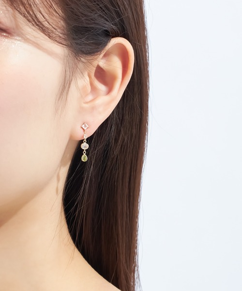 festaria bijou SOPHIA(フェスタリアビジュソフィア)の「K10YG ペリドット・ローズクォーツ ピアス(ピアス(両耳用)・レディース・イエローゴールド・ONE SIZE)」の4枚目の写真