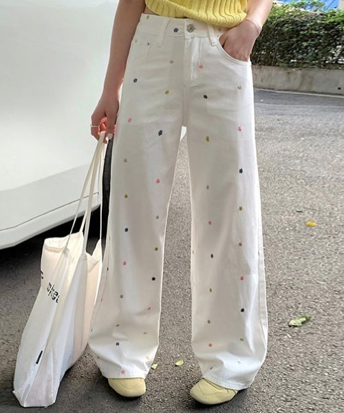 GEMEDA(ジェメダ)の「デニムパンツ/ストレートルーズジーンズ(デニムパンツ・レディース・ホワイト/ベージュ・S/M)」の4枚目の写真
