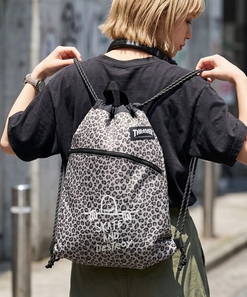 THRASHER(スラッシャー)の「【THRASHER/スラッシャー】レオパード フロントポケット ナップサック(バックパック/リュック・メンズ・ベージュ系その他2/ベージュ系その他/ピンク系その他2/ピンク系その他/ホワイト系その他2/ホワイト系その他・FREE)」の7枚目の写真
