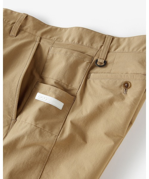 DoCLASSE( ドゥクラッセ)の「DCG/バーサタイル撥水 ストレッチパンツ(その他パンツ・メンズ・ブルー/ブラック/ダークベージュ・S(レギュラー丈)/L(トール丈)/L(レギュラー丈)/M(レギュラー丈)/XL(レギュラー丈)/M(トール丈)/S(トール丈)/XXL(レギュラー丈)/XL(トール丈))」の15枚目の写真