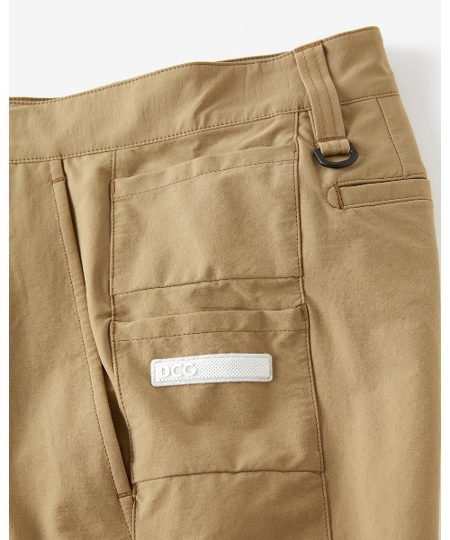DoCLASSE( ドゥクラッセ)の「DCG/バーサタイル撥水 ストレッチパンツ(その他パンツ・メンズ・ブルー/ブラック/ダークベージュ・S(レギュラー丈)/L(トール丈)/L(レギュラー丈)/M(レギュラー丈)/XL(レギュラー丈)/M(トール丈)/S(トール丈)/XXL(レギュラー丈)/XL(トール丈))」の17枚目の写真