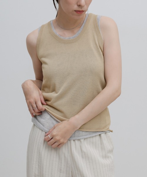 select MOCA(セレクトモカ)の「バイカラーレイヤードタンクトップセット(タンクトップ・レディース・ベージュ/ボルドー/ブラック・FREE)」の1枚目の写真