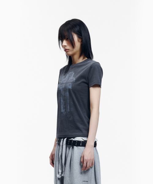AAKAM(アーカム)の「Razor Cross Half Top (Charcoal)(Tシャツ/カットソー・レディース・その他・2/1/3)」の15枚目の写真