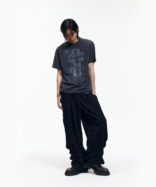 AAKAM(アーカム)の「Razor Cross Half Top (Charcoal)(Tシャツ/カットソー・レディース・その他・2/1/3)」の11枚目の写真