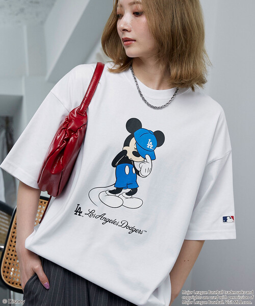 PUBLUX(パブリュクス)の「PUBLUX/パブリュクス MLB/MICKEY MOUSE/別注 プリント Tシャツ 限定展開(Tシャツ/カットソー・メンズ・ナチュラル/ライトグレー/オフホワイト/その他1/ホワイト/グレー・MEDIUM/SMALL/LARGE)」の7枚目の写真
