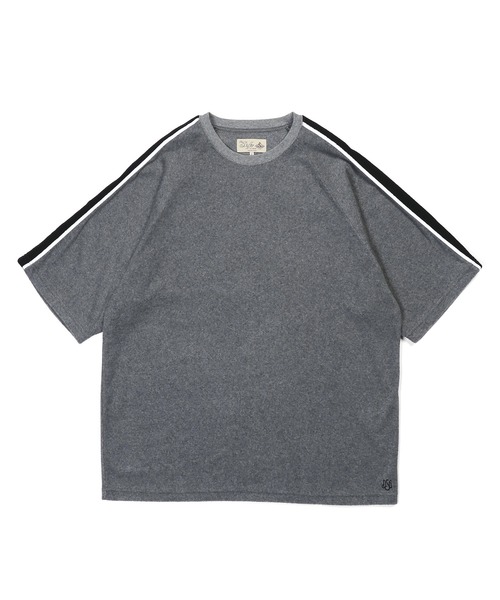 The DUFFER of ST.GEORGE(ザダファーオブセントジョージ)の「PILE LINE RAGLAN TEE:セットアップ対応 サイドライン ミニパイルTEE / タオル地 / ラグランスリーブ / スポーティーミックス / イージーウェア(Tシャツ/カットソー・メンズ・ライトグレー/チャコールグレー・X-LARGE/LARGE/MEDIUM)」の9枚目の写真