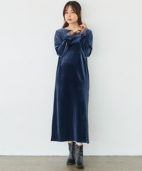 LAVEANGE(ラビアンジェ)の「袖チュールベロアワンピース|スリット/結婚式/二次会/オケージョン/ロング丈(ワンピース・レディース・ブラック/ネイビー・5L/3L/LL/M/4L)」の5枚目の写真