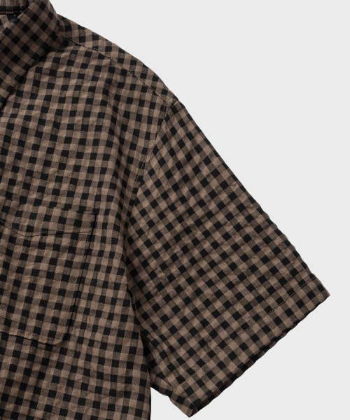 NONBLANK(ノンブランク)の「ギンガムチェッククロップHSシャツ_DARK BEIGE(シャツ/ブラウス・メンズ・ダークベージュ・SMALL/MEDIUM/LARGE/X-LARGE)」の6枚目の写真