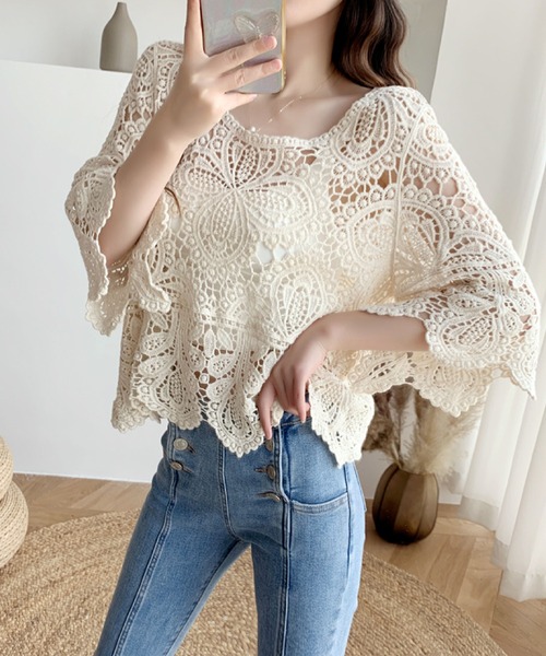 2ly2（トゥーリートゥー）の「上品な透かしレースが魅力♪フェミニンブラウス（Tシャツ/カットソー・レディース・ホワイト/ベージュ・FREE）」の13枚目の写真