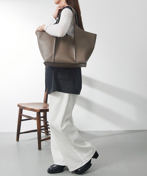 MAISON BREEZE（メゾンブリーズ）の「【MAISON BREEZE】アウトステッチA4トート 仕事バッグ/大容量/A4収納可 SNBD（トートバッグ・レディース・チャコールグレー/ブラック/キャメル・FREE）」の16枚目の写真