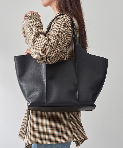 MAISON BREEZE（メゾンブリーズ）の「【MAISON BREEZE】アウトステッチA4トート 仕事バッグ/大容量/A4収納可 SNBD（トートバッグ・レディース・チャコールグレー/ブラック/キャメル・FREE）」の4枚目の写真