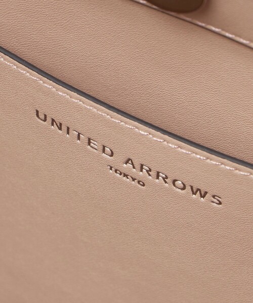 UNITED ARROWS(ユナイテッドアローズ)の「2WAY ワンハンドル バッグ(ショルダーバッグ・レディース・ブラック/ダークグレー・FREE)」の13枚目の写真