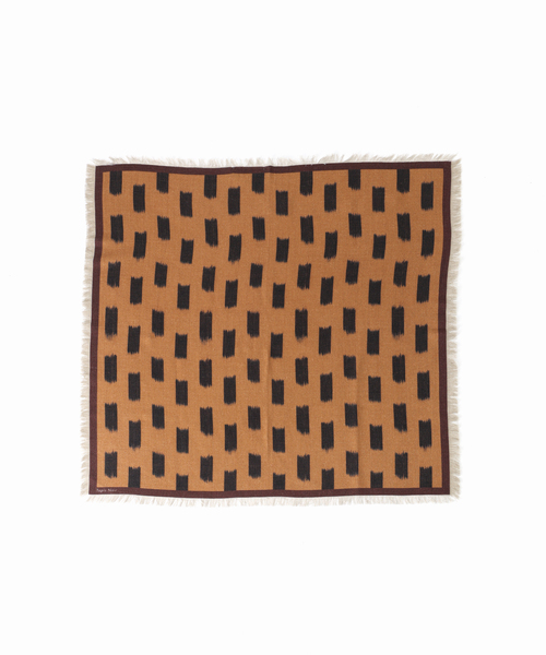 VERMEIL par iena(ヴェルメイユパーイエナ)の「Tapis Noir タピス ノワール Wool Small Gwen スカーフ(バンダナ/スカーフ・レディース・A・FREE)」の4枚目の写真