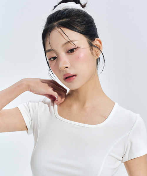 ZEROPLANET(ゼロプラネット)の「クレアスクエアテックTシャツ ホワイト(Tシャツ/カットソー・レディース・その他・F)」の2枚目の写真