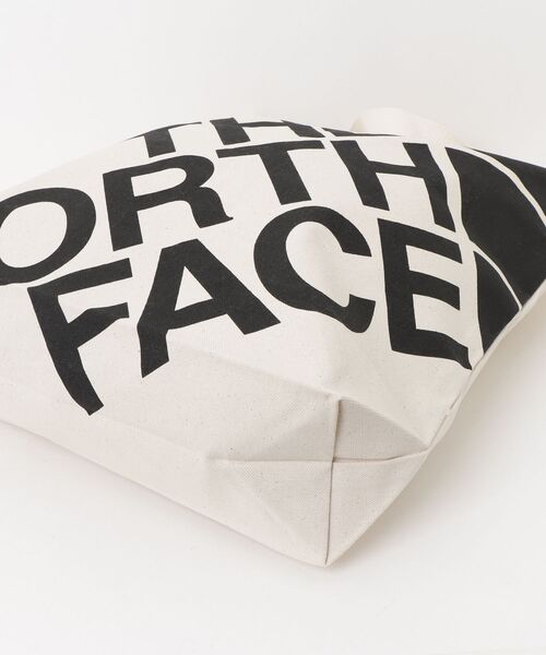 MAISON CLUB(メゾンクラブ)の「【THE NORTH FACE】Ramp Tote M NM72608(トートバッグ・メンズ・ブルー/レッド/ブラック・FREE)」の5枚目の写真