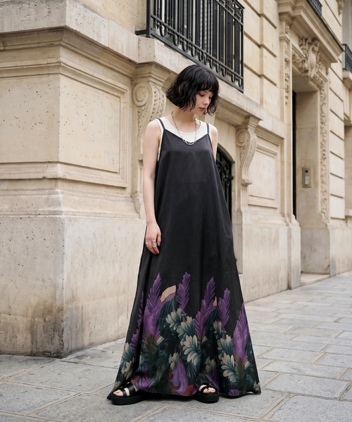 antiqua（アンティカ）の「ボタニカル柄 ロング キャミワンピース（ワンピース・レディース・ブラックミックス・ONESIZE）」の4枚目の写真
