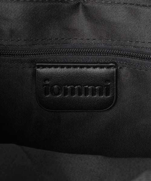 IOMMI(イオミ)の「【IOMMI / アイオミ】巾着ポーチ付き 縦長 トートバッグ(トートバッグ・レディース・ブラック・FREE)」の12枚目の写真