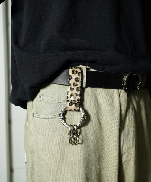 REVI CAST MADE(レヴィキャストメイド)の「REVI CAST MADE レビキャストメイド Big Skull HARAKO Key Ring(キーホルダー・メンズ・レオパード/ブラック・FREE)」の2枚目の写真
