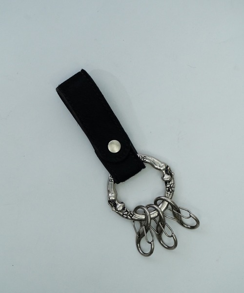 REVI CAST MADE(レヴィキャストメイド)の「REVI CAST MADE レビキャストメイド Big Skull HARAKO Key Ring(キーホルダー・メンズ・レオパード/ブラック・FREE)」の3枚目の写真