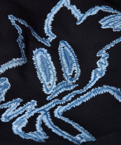 PS Paul Smith(ピーエスポールスミス)の「"Cat Embroidery" パーカ / /262566 217ZN(パーカー・メンズ・ブラック・LARGE/X-LARGE/MEDIUM)」の4枚目の写真