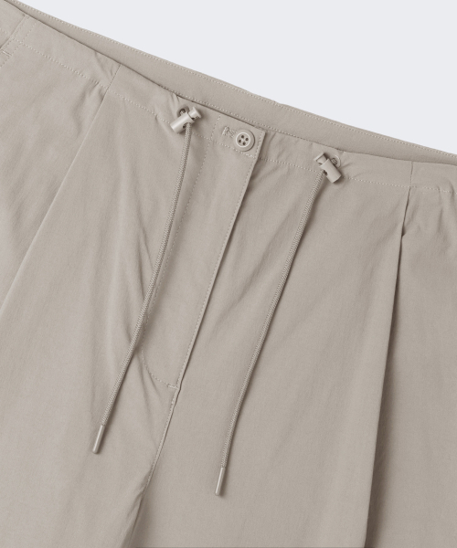 MUSINSA STANDARD WOMAN（ムシンサスタンダードウーマン）の「ウィメンズバルーンパラシュートパンツ [ダスティクリーム]（スウェットパンツ・レディース・その他・24/26/28/30）」の3枚目の写真