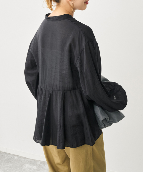 Spick & Span(スピックアンドスパン)の「マチ入りペプラムブラウス(シャツ/ブラウス・レディース・ベージュ/ブラック・FREE)」の8枚目の写真