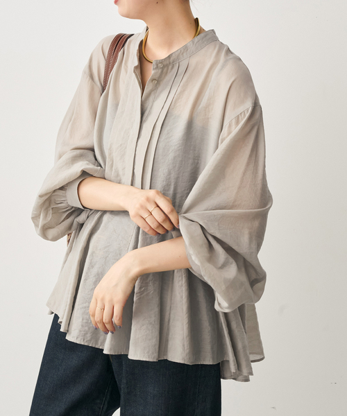Spick & Span(スピックアンドスパン)の「マチ入りペプラムブラウス(シャツ/ブラウス・レディース・ベージュ/ブラック・FREE)」の12枚目の写真
