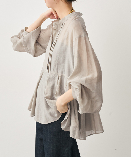 Spick & Span(スピックアンドスパン)の「マチ入りペプラムブラウス(シャツ/ブラウス・レディース・ベージュ/ブラック・FREE)」の14枚目の写真