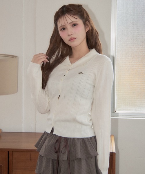 TITTY&CO.(ティティーアンドコー)の「ポロカラーリブニットカーディガン(カーディガン/ボレロ・レディース・ピンクベージュ/グレー/ホワイト・FREE)」の14枚目の写真