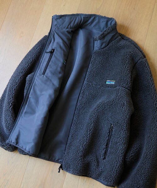 FREAK'S STORE（フリークスストア）の「限定展開 ワンポイントロゴ リバーシブル ボア スタンドブルゾン（ブルゾン・メンズ・チャコールグレー/ブラック/ベージュ/オフホワイト・SMALL/MEDIUM/LARGE）」の19枚目の写真