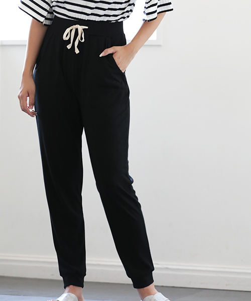 Denime（ドゥニーム）の「リラックスニットソーパンツ（その他パンツ・レディース・ブラック/グレー・FREE）」の5枚目の写真