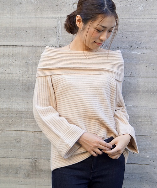 laboratory work（ラボラトリーワーク）の「ストレッチエアリー オフタートルニット（ニット/セーター・レディース・ブラック/ライトベージュ/サックスブルー/杢グレー・MEDIUM）」の3枚目の写真