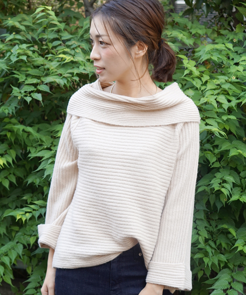 laboratory work（ラボラトリーワーク）の「ストレッチエアリー オフタートルニット（ニット/セーター・レディース・ブラック/ライトベージュ/サックスブルー/杢グレー・MEDIUM）」の21枚目の写真