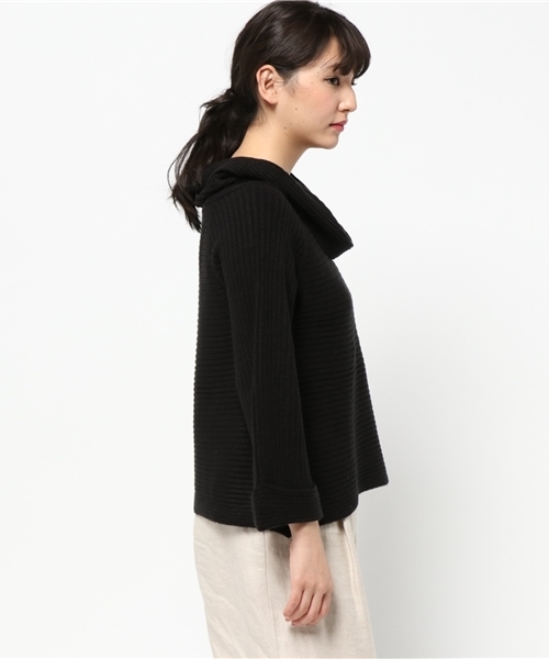 laboratory work（ラボラトリーワーク）の「ストレッチエアリー オフタートルニット（ニット/セーター・レディース・ブラック/ライトベージュ/サックスブルー/杢グレー・MEDIUM）」の9枚目の写真